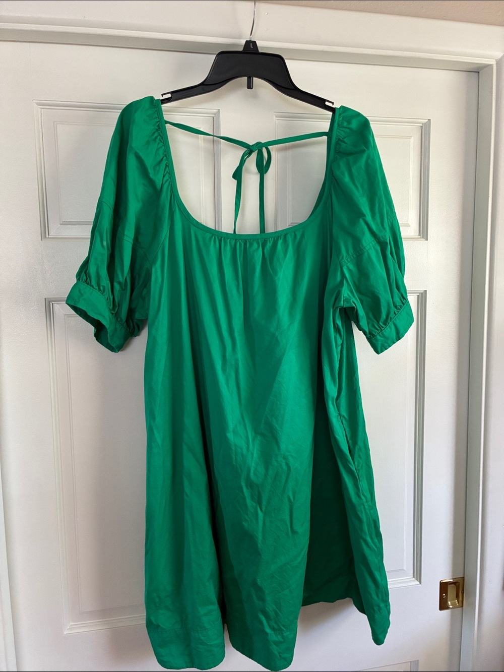 Green Puff-Sleeve Mini Dress